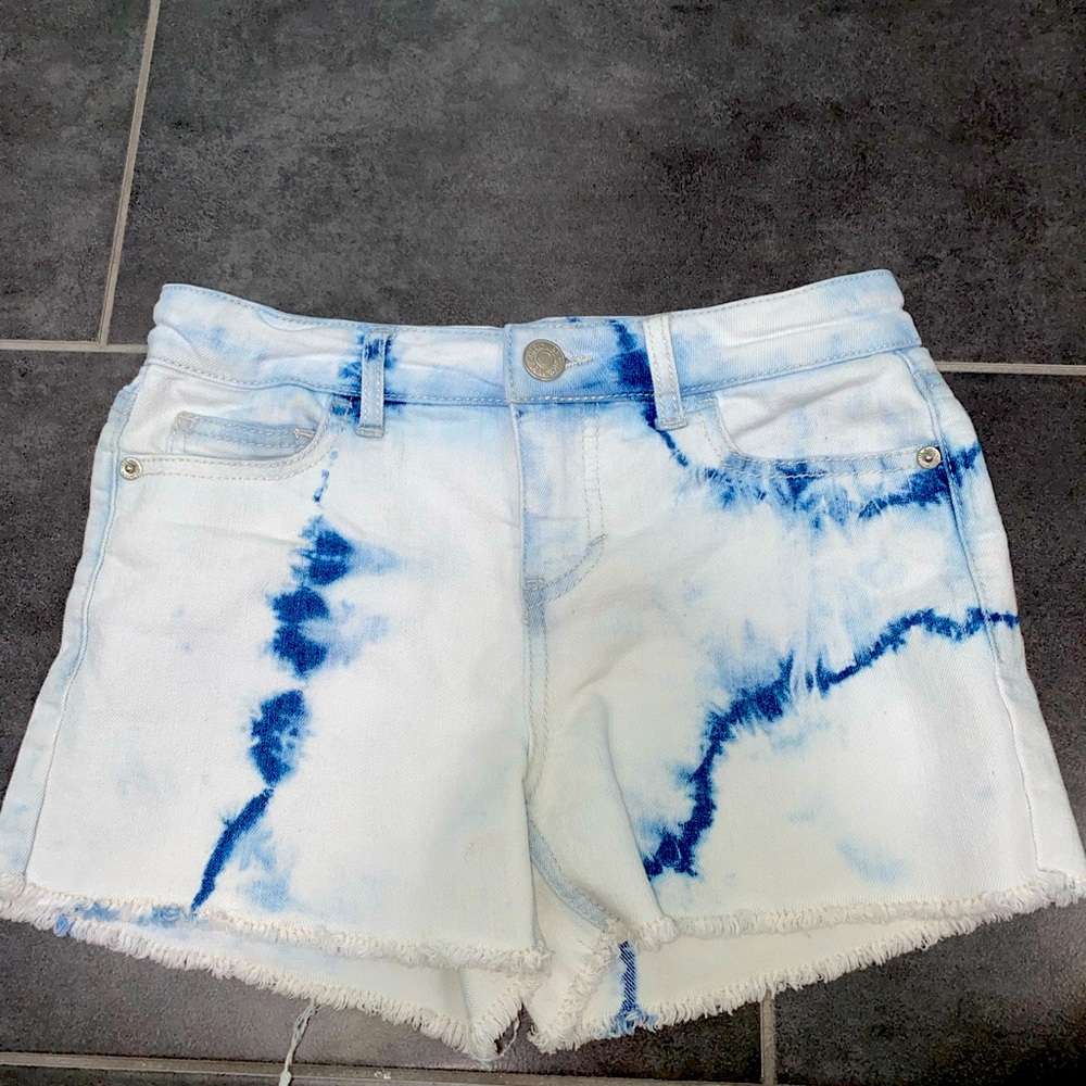 Cherokee light washed with blue jean shorts
